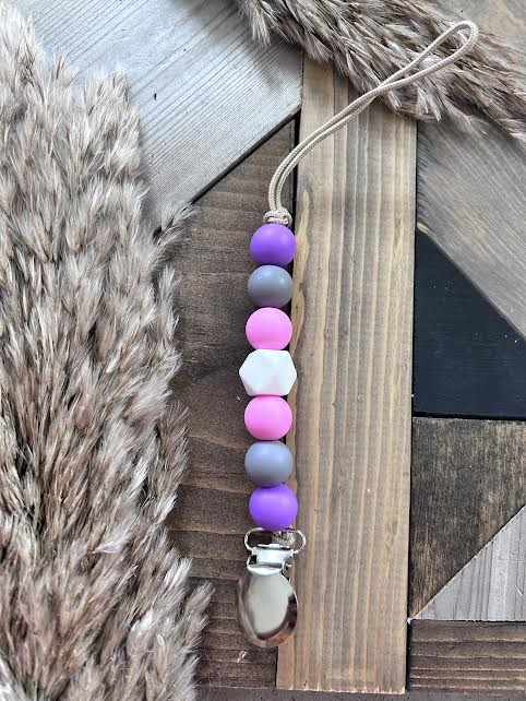 Purple Tulips Passy Clip